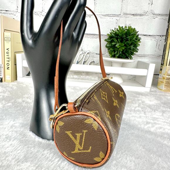 LOUIS VUITTON Monogram Mini Papillon, Vintage Pouch wristlet Excellent RARE! - Picture 5 of 9